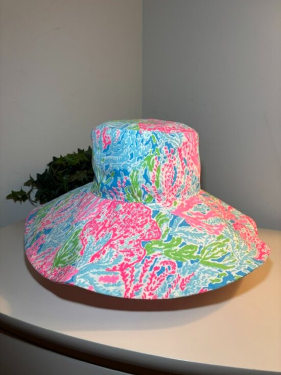?Lilly Pulitzer Wide Brim Sun Hat –? Let’s Cha Cha /? Sun Glo Coral Reef